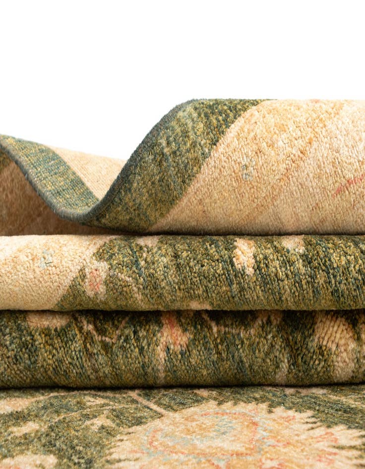 Detail image of 5' 7 x 7' 10 Ziegler Wool Rug