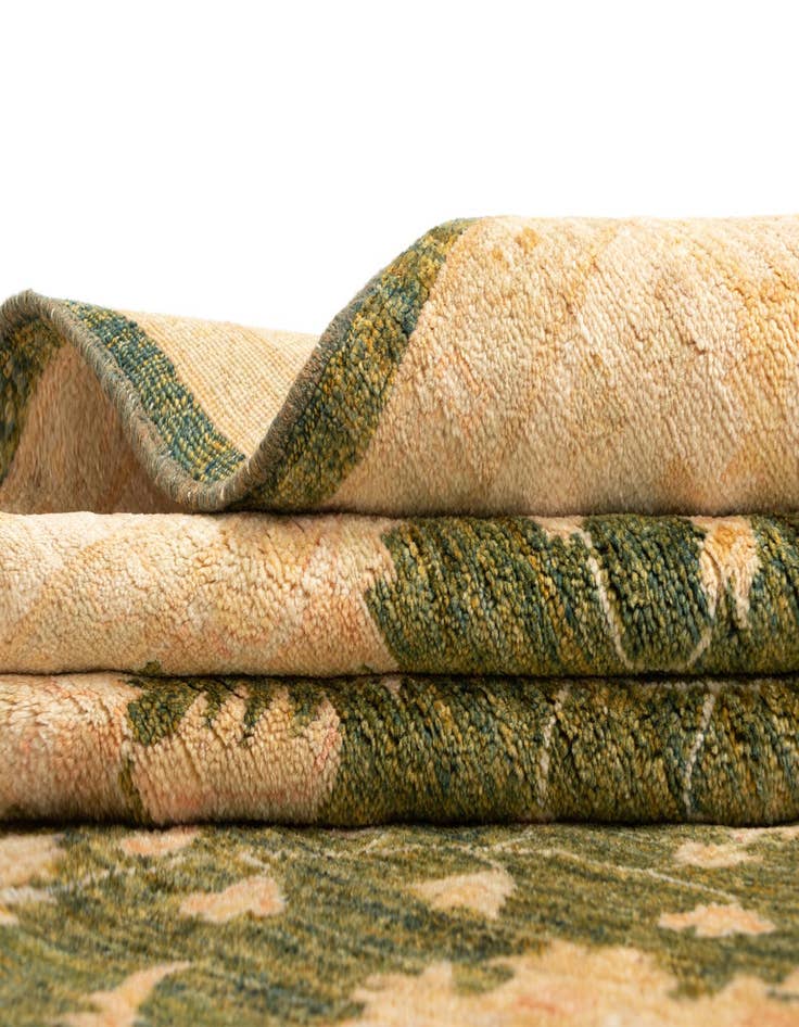 Detail image of 5' 7 x 7' 7 Ziegler Wool Rug