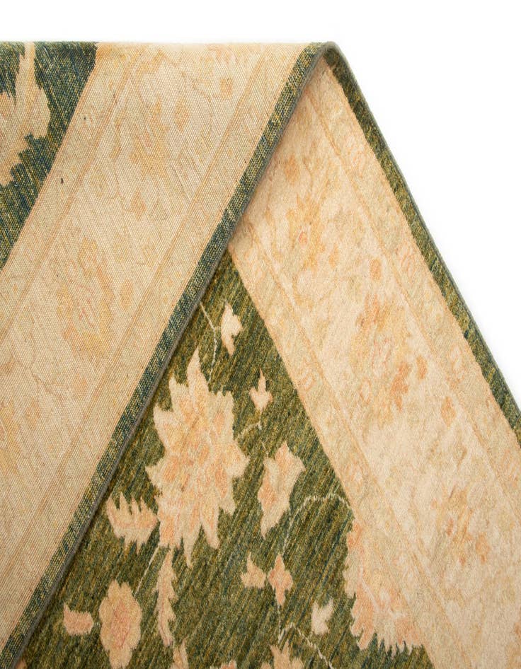 Detail image of 5' 7 x 7' 7 Ziegler Wool Rug