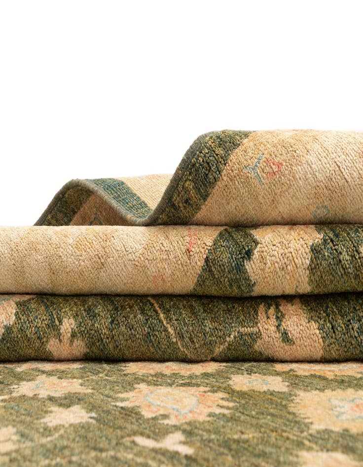 Detail image of 6' 9 x 9' 11 Ziegler Wool Rug