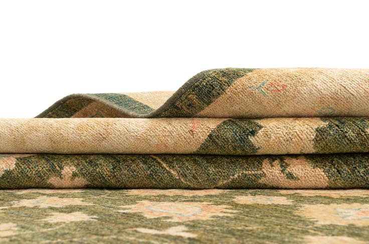 Detail image of 6' 9 x 9' 11 Ziegler Wool Rug