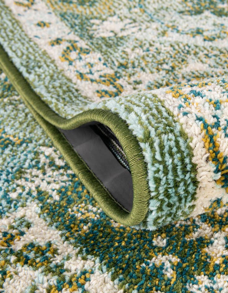 Detail image of 6' x 6' Carrington Round Rug