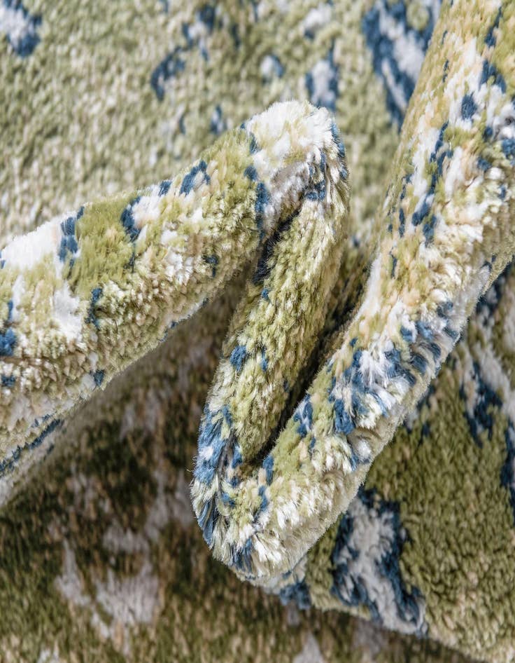 Detail image of 5' x 5' Charleston Round Rug