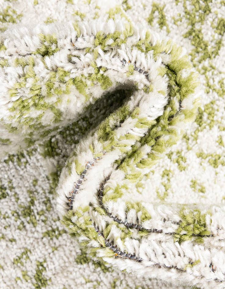 Detail image of 7' 10 x 7' 10 Dover Round Rug