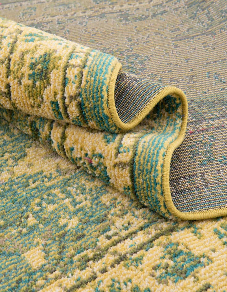 Detail image of 6' x 6' Washable Fleur Round Rug