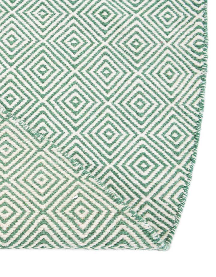 4' 1 x 4' 1 Hand Woven Geo Trellis Flatweave Round Rug