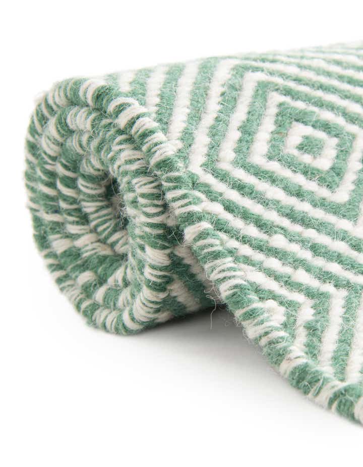 4' 1 x 4' 1 Hand Woven Geo Trellis Flatweave Round Rug