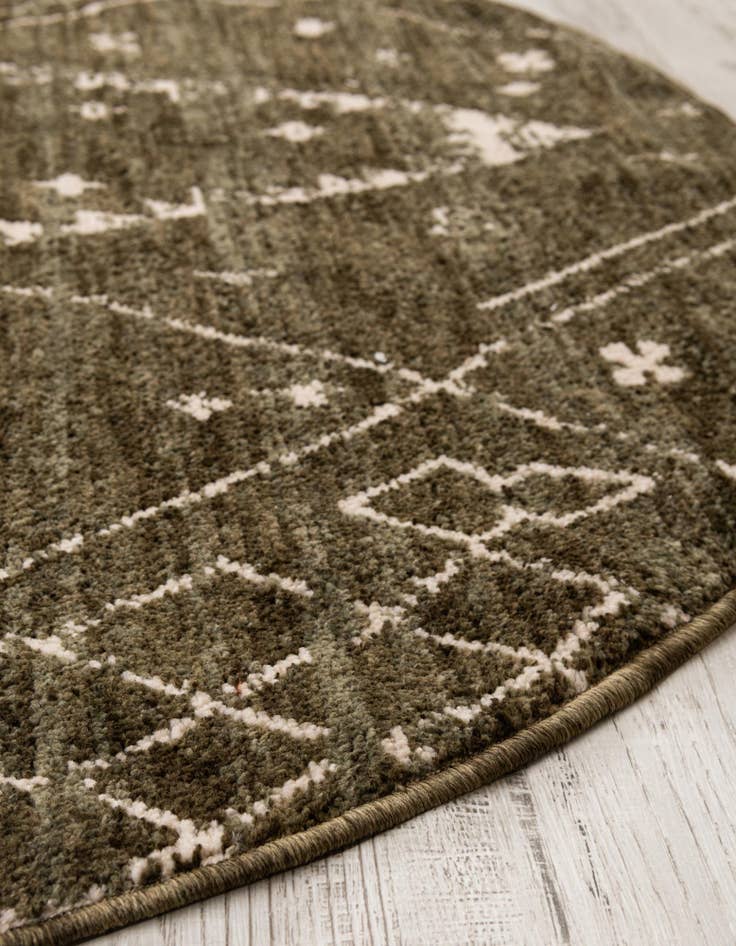 Detail image of 5' x 5' Grand Tradition Round Rug