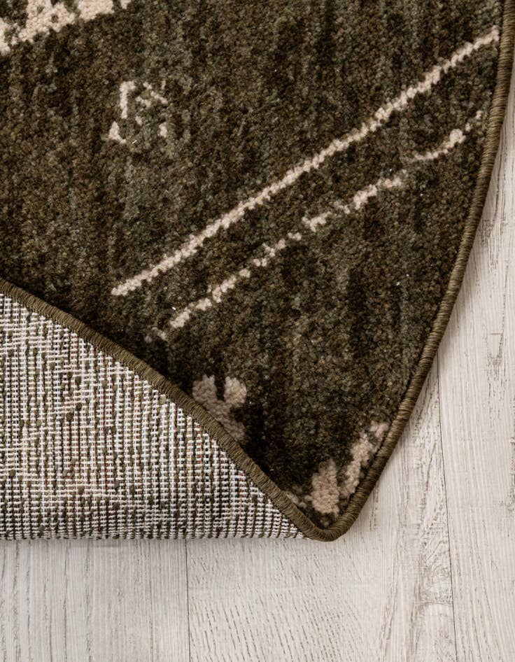 Detail image of 5' x 5' Grand Tradition Round Rug