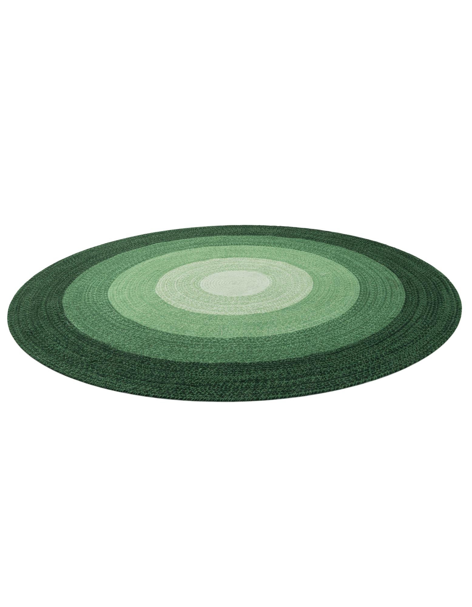 7' 10 x 7' 10 Handmade Hand Braided Wool Round Rug