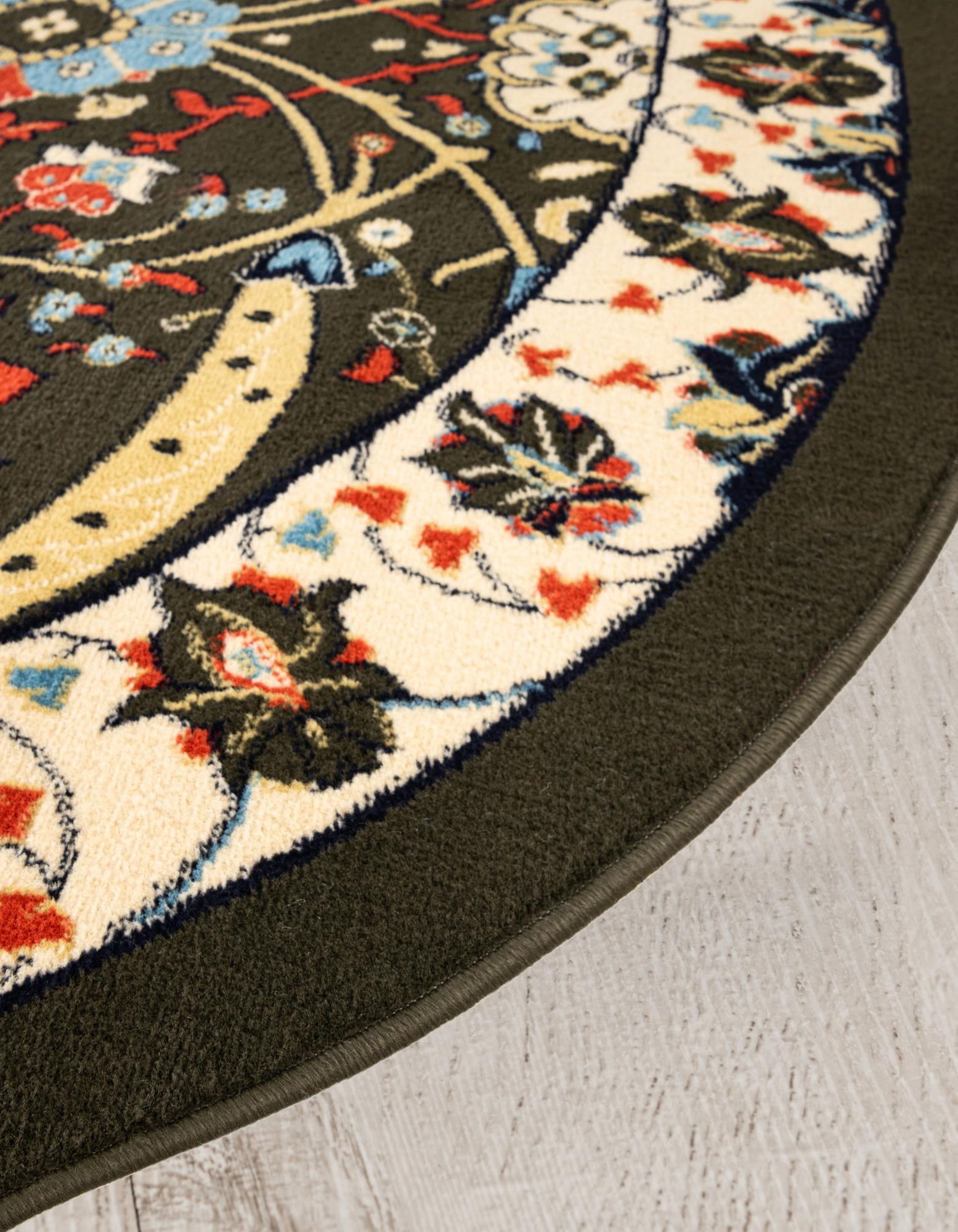 7' 10 x 7' 10 Isfahan Design Round Rug