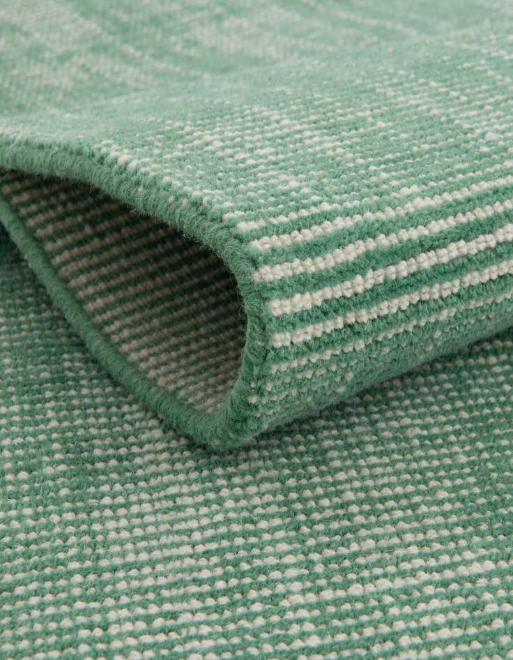 Detail image of 4' 1 x 4' 1  Hand Woven Jill Zarin English Manor Farmhouse Wool Round Rug