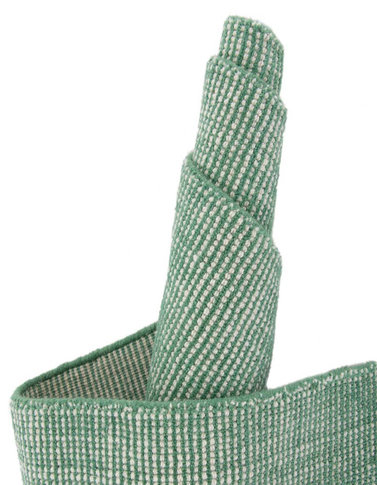 Detail image of 4' 1 x 4' 1  Hand Woven Jill Zarin English Manor Farmhouse Wool Round Rug