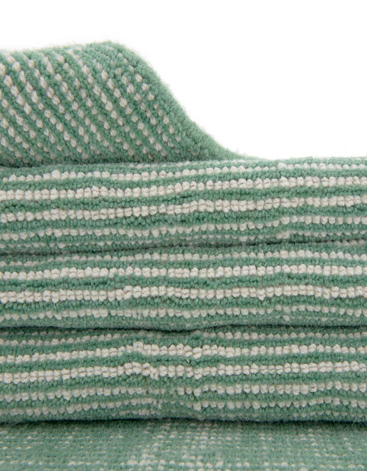 Detail image of 4' 1 x 4' 1  Hand Woven Jill Zarin English Manor Farmhouse Wool Round Rug