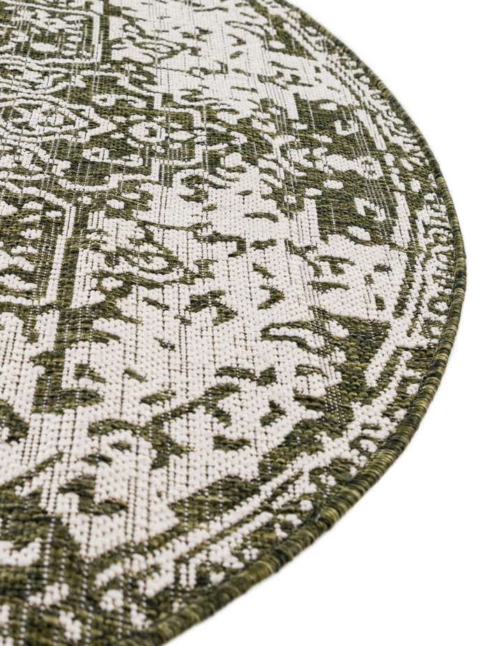 10' 8 x 10' 8 Easy-Clean Jill Zarin Dubai Indoor / Outdoor Round Rug