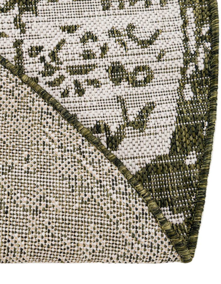 Detail image of 10' 8 x 10' 8  Washable Jill Zarin Dubai Indoor / Outdoor Round Rug