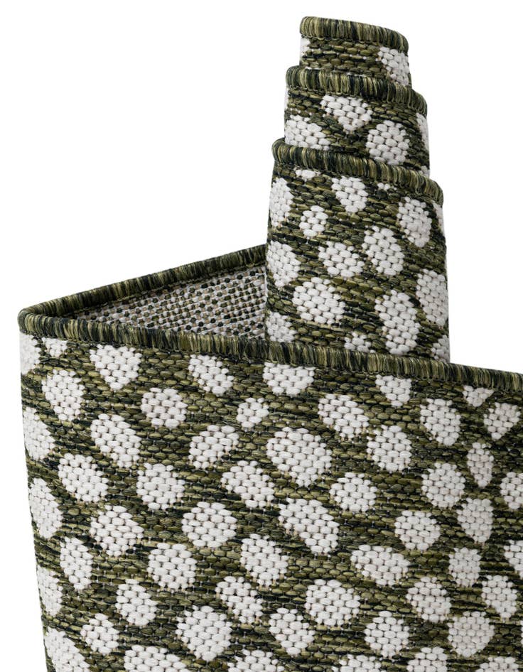 Detail image of 7' x 7'  Washable Jill Zarin Indoor / Outdoor Round Rug