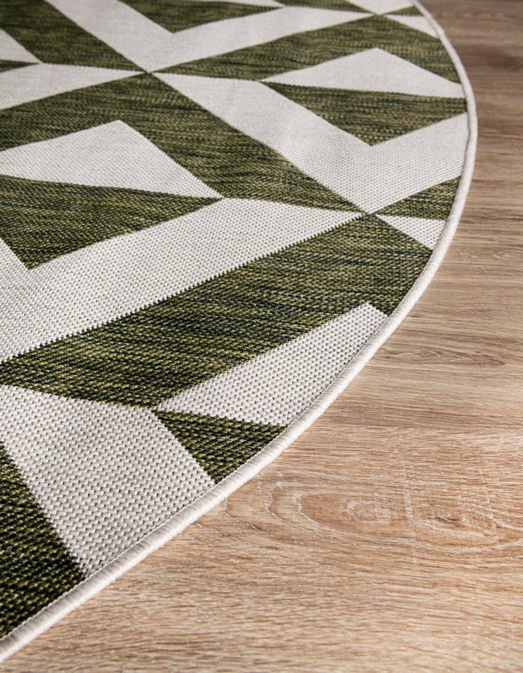 Detail image of 6' 7 x 6' 7  Washable Jill Zarin Napa Indoor / Outdoor Round Rug