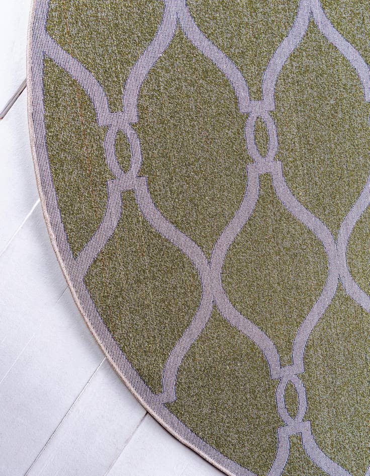 Detail image of 8' x 8' Lattice Round Rug