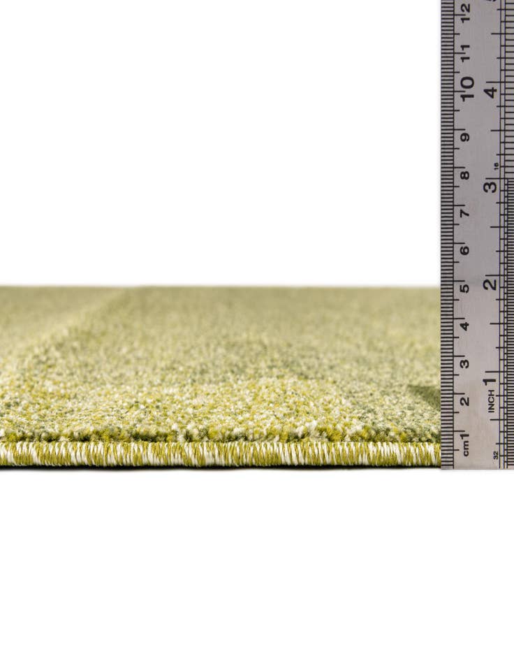 Detail image of 8' x 8' Loft Round Rug