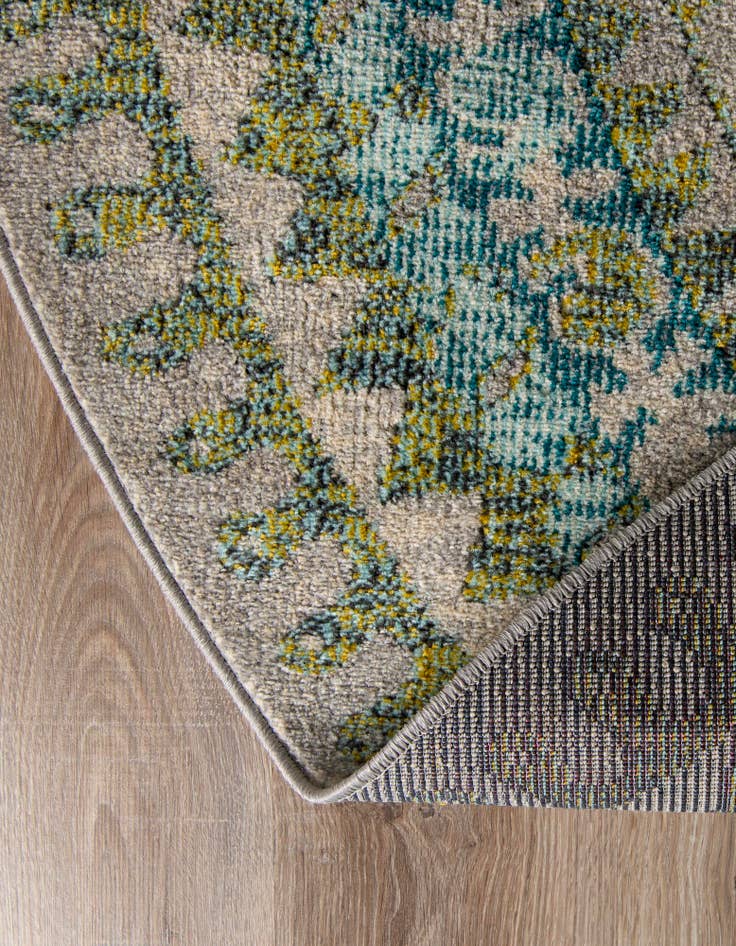 Detail image of 8' x 8' Washable Mesa Round Rug