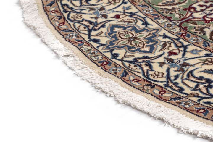 8' 3 x 8' 4 Nain Round Rug