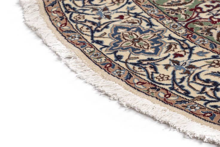 Detail image of 8' 3 x 8' 4 Nain Round Rug