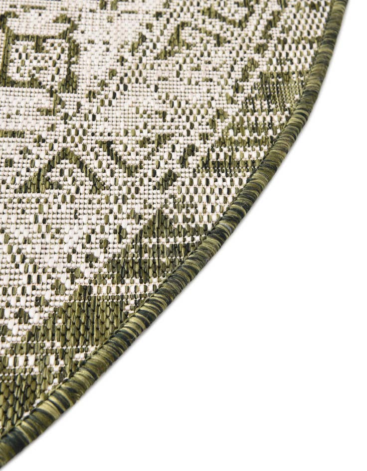 Detail image of 4' x 4' Easy-Clean Aztec Indoor / Outdoor Round Rug