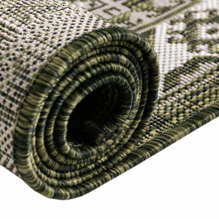 3' x 3' Easy-Clean Aztec Indoor / Outdoor Round Rug