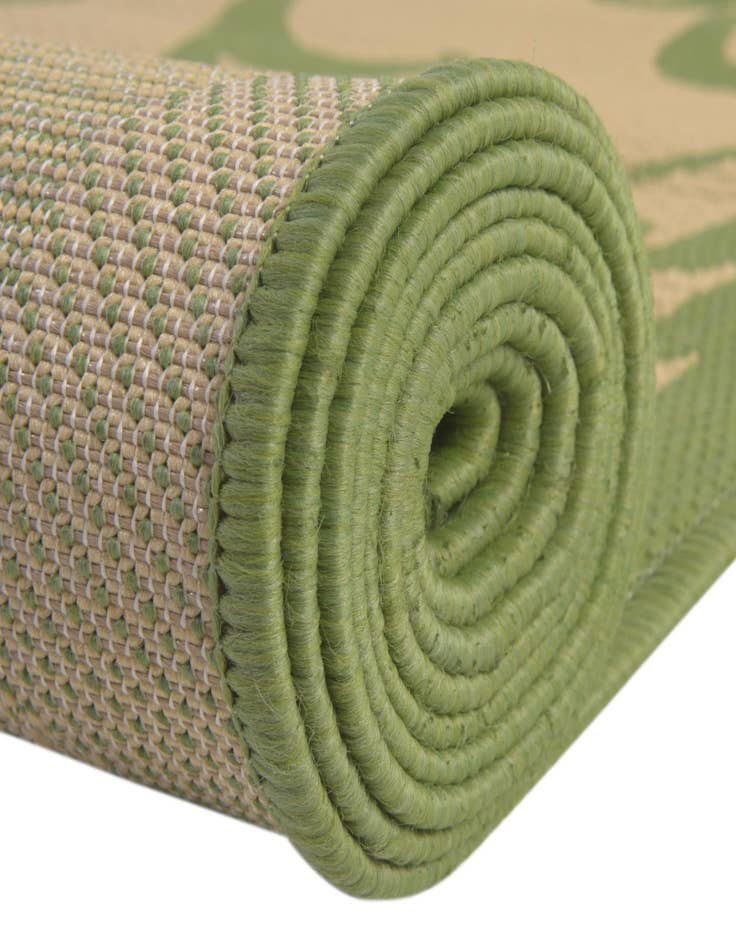 Detail image of 6' x 6'  Washable Botanical Indoor / Outdoor Round Rug