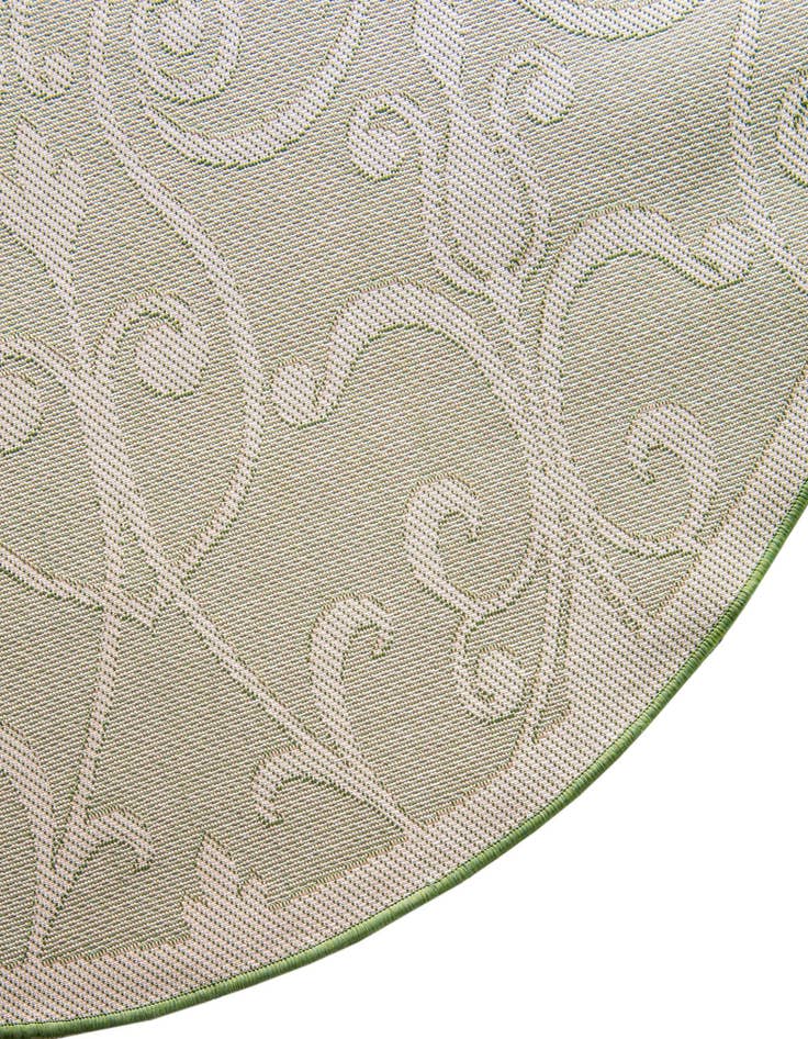 Detail image of 6' x 6'  Washable Botanical Indoor / Outdoor Round Rug