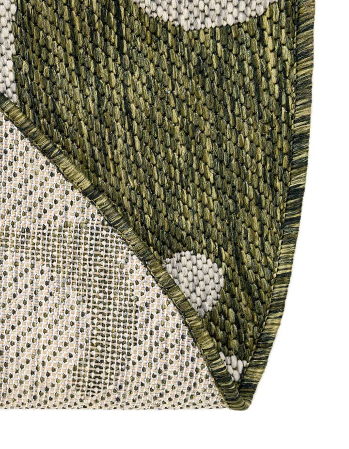 13' x 13' Easy-Clean Botanical Indoor / Outdoor Round Rug