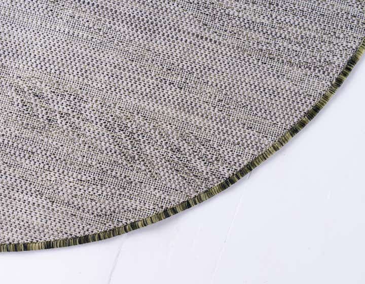 5' 3 x 5' 3 Easy-Clean Botanical Indoor / Outdoor Round Rug