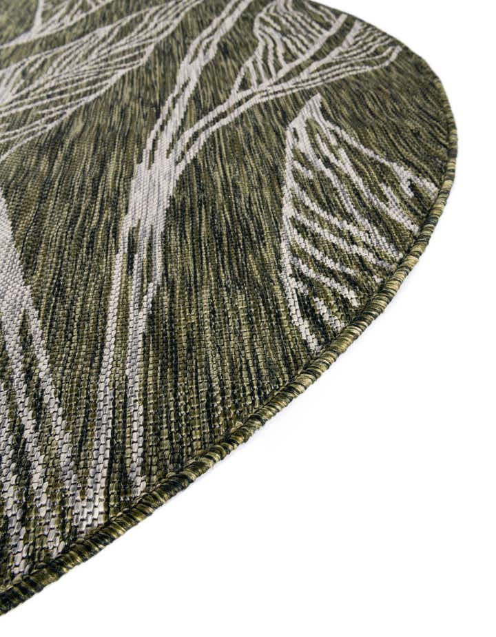 5' 3 x 5' 3 Easy-Clean Botanical Indoor / Outdoor Round Rug