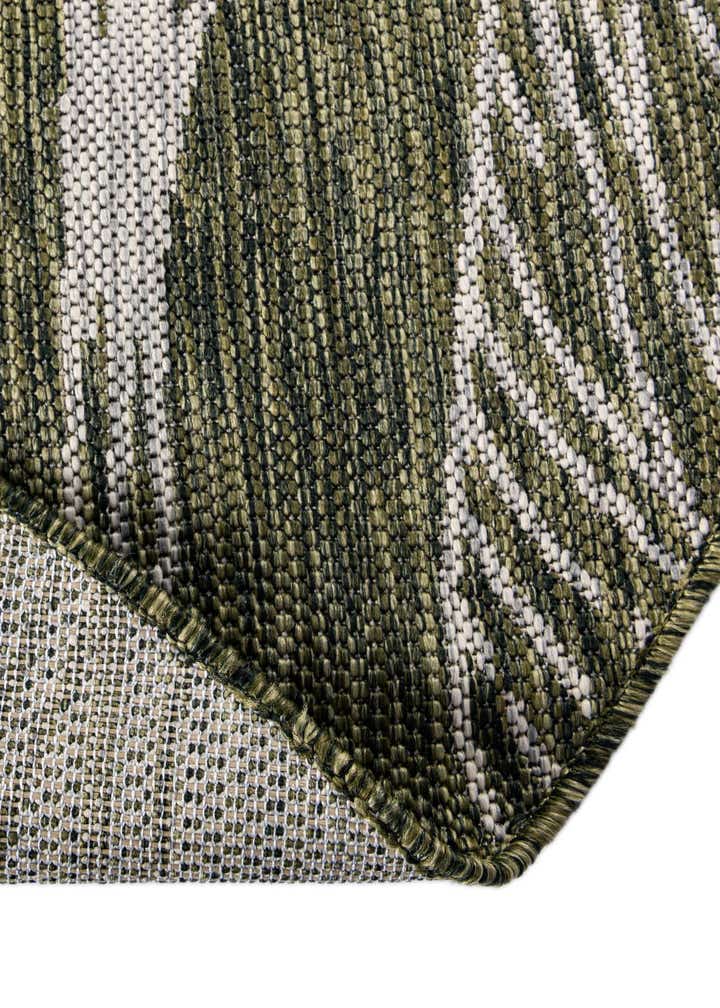 5' 3 x 5' 3 Easy-Clean Botanical Indoor / Outdoor Round Rug