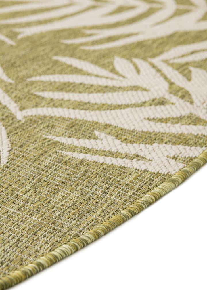 10' 8 x 10' 8 Easy-Clean Botanical Indoor / Outdoor Round Rug