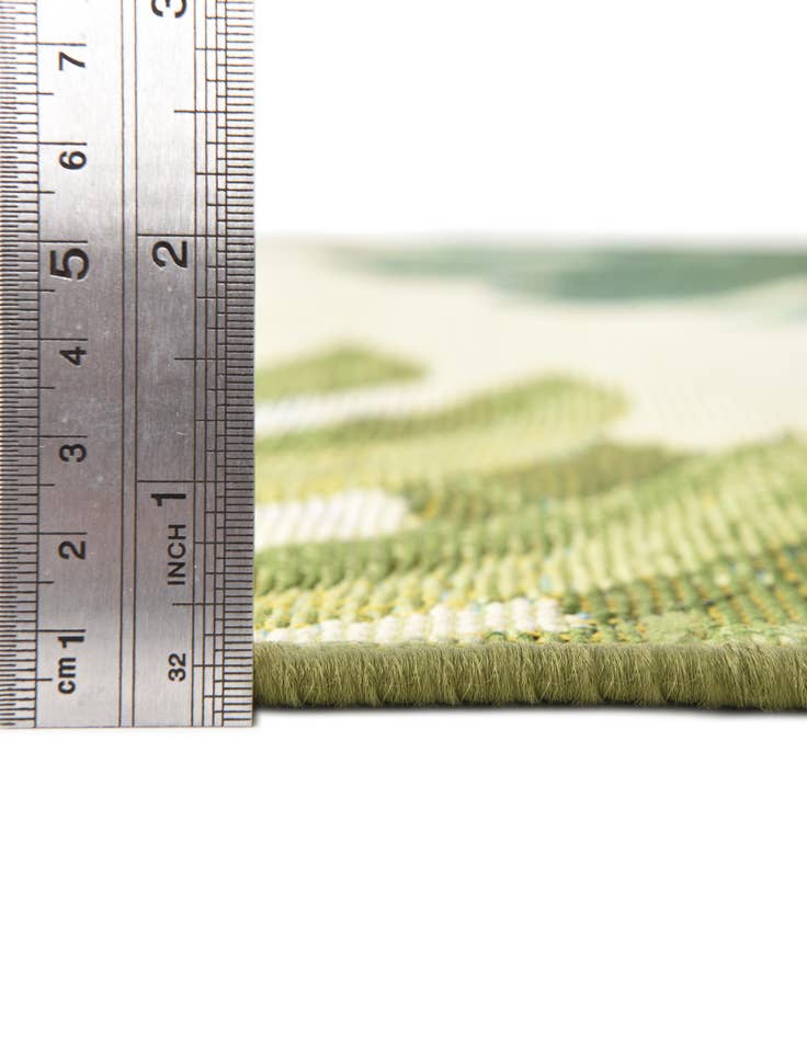 Detail image of 4' x 4' Easy-Clean Botanical Indoor / Outdoor Round Rug