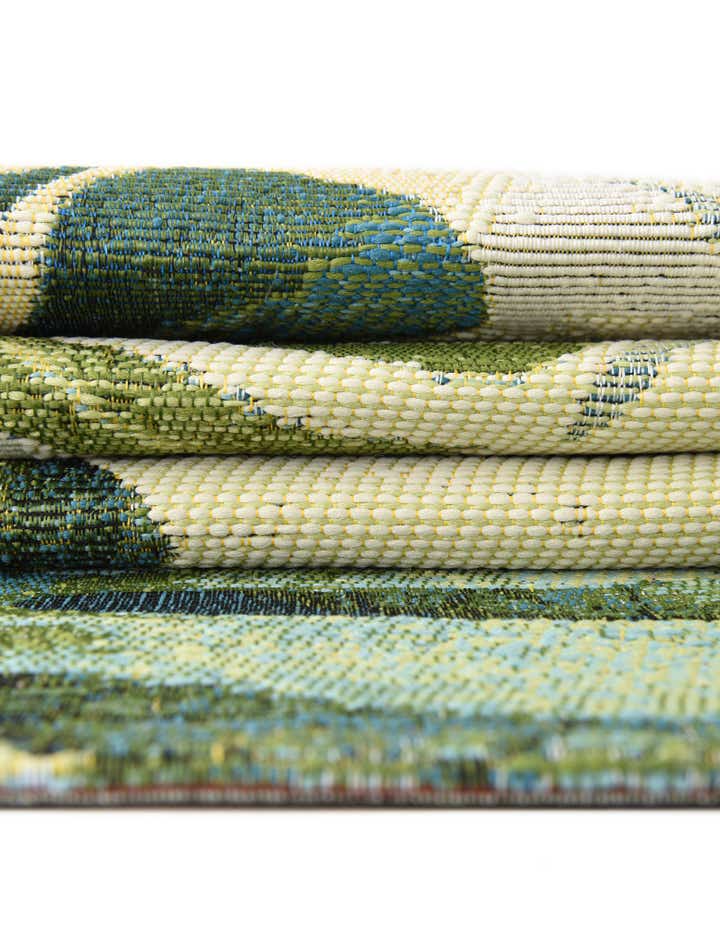 4' x 4' Easy-Clean Botanical Indoor / Outdoor Round Rug