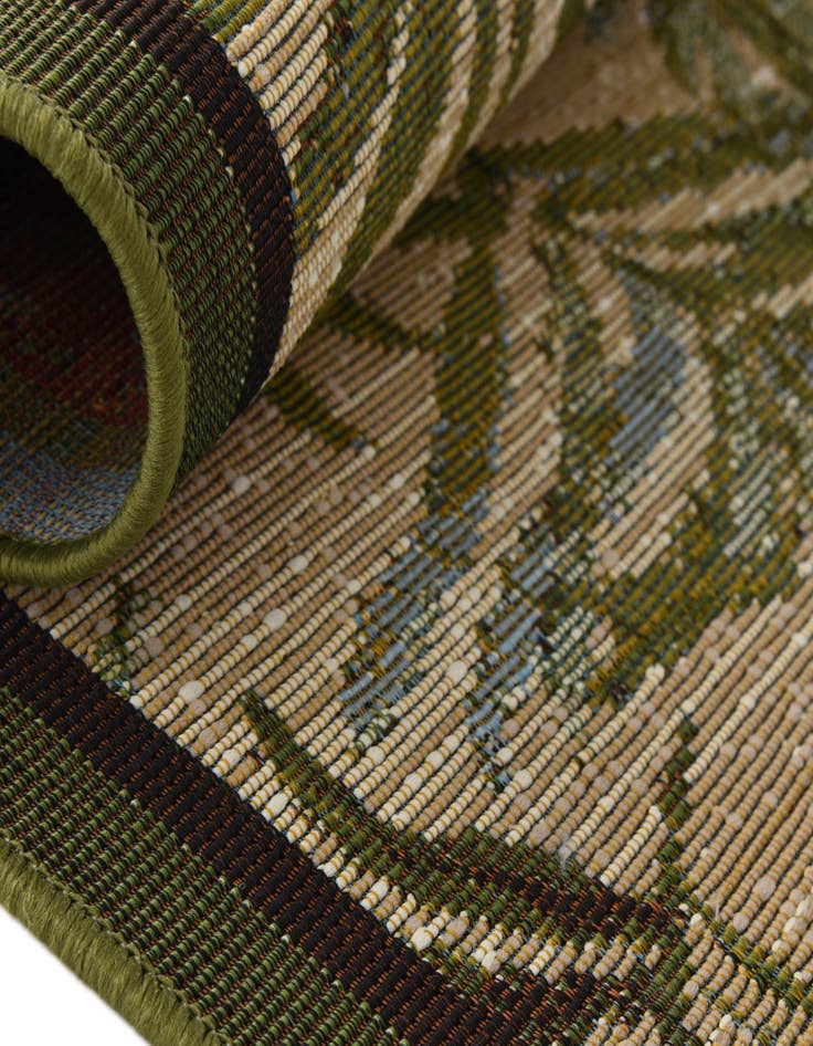 Detail image of 7' 10 x 7' 10  Washable Botanical Indoor / Outdoor Round Rug