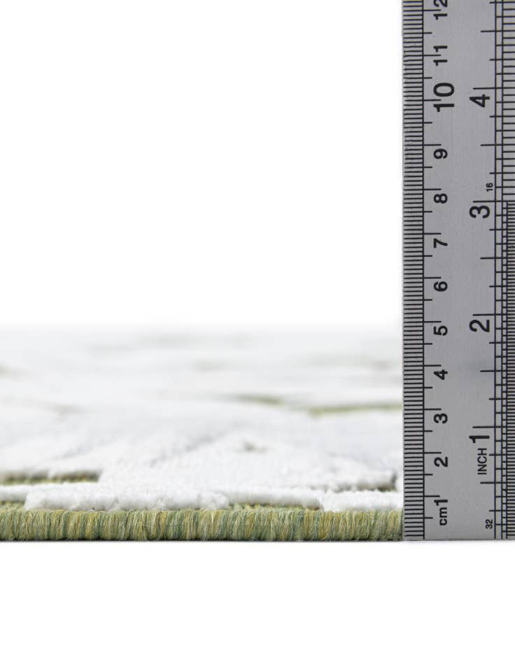 Detail image of 8' 2 x 8' 2 Easy-Clean Botanical Indoor / Outdoor Round Rug