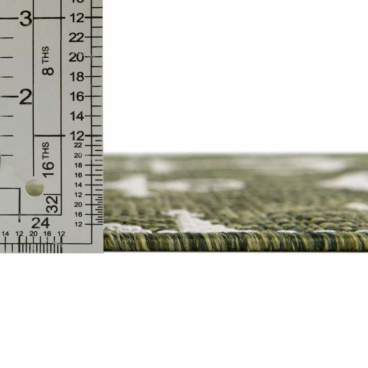 10' x 10' Easy-Clean Coastal Indoor / Outdoor Round Rug