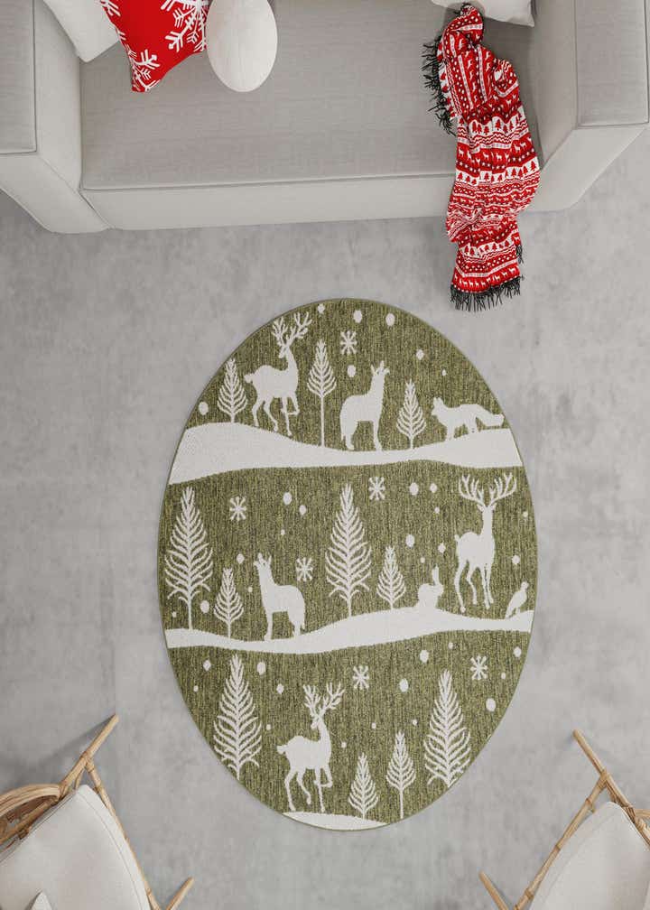 5' 3 x 5' 3 Easy-Clean Holiday Indoor / Outdoor Round Rug