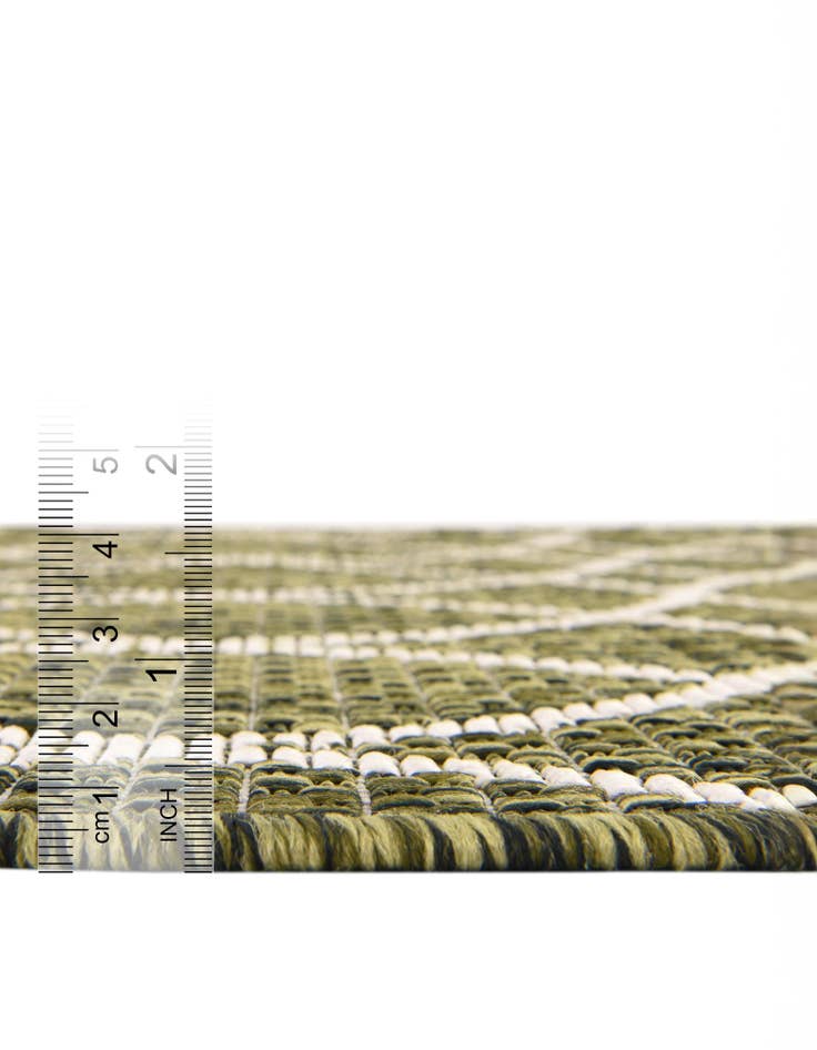 Detail image of 10' x 10' Washable Lattice Indoor / Outdoor Round Rug