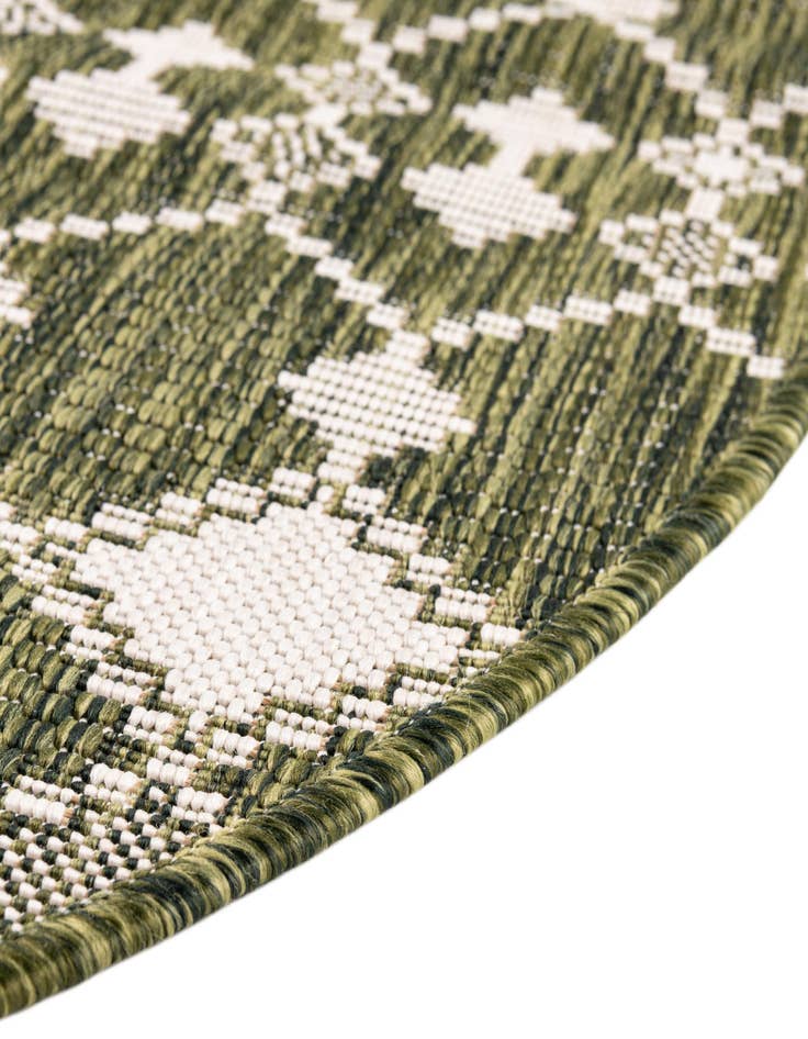 Detail image of 3' x 3' Easy-Clean Lattice Indoor / Outdoor Round Rug