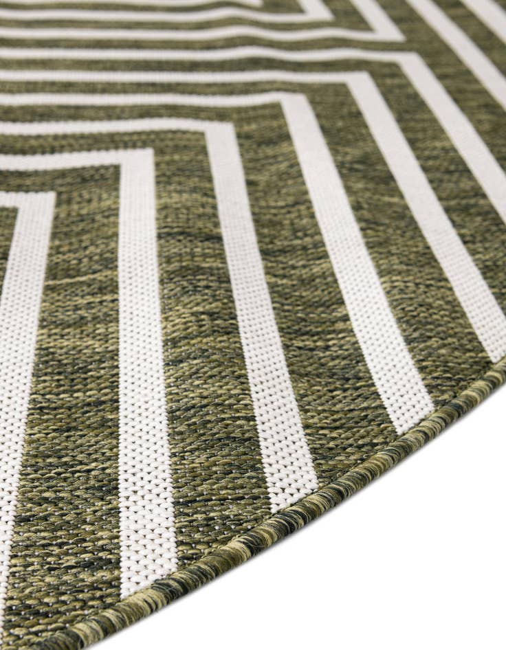 Detail image of 10' x 10' Easy-Clean Modern Indoor / Outdoor Round Rug