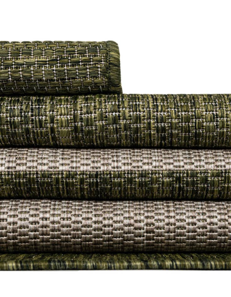 Detail image of 4' x 4' Easy-Clean Ribbon Indoor / Outdoor Round Rug