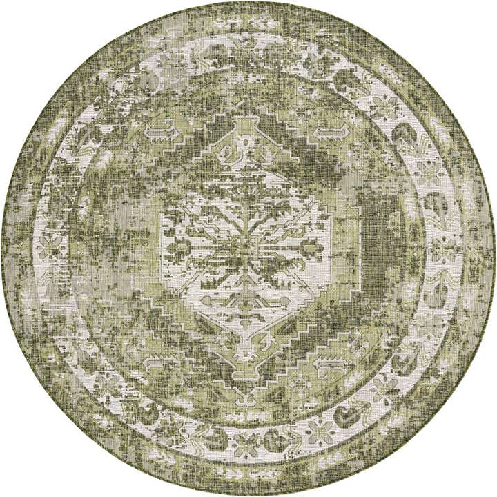 7' 10 x 7' 10 Easy-Clean Traditional Indoor / Outdoor Round Rug