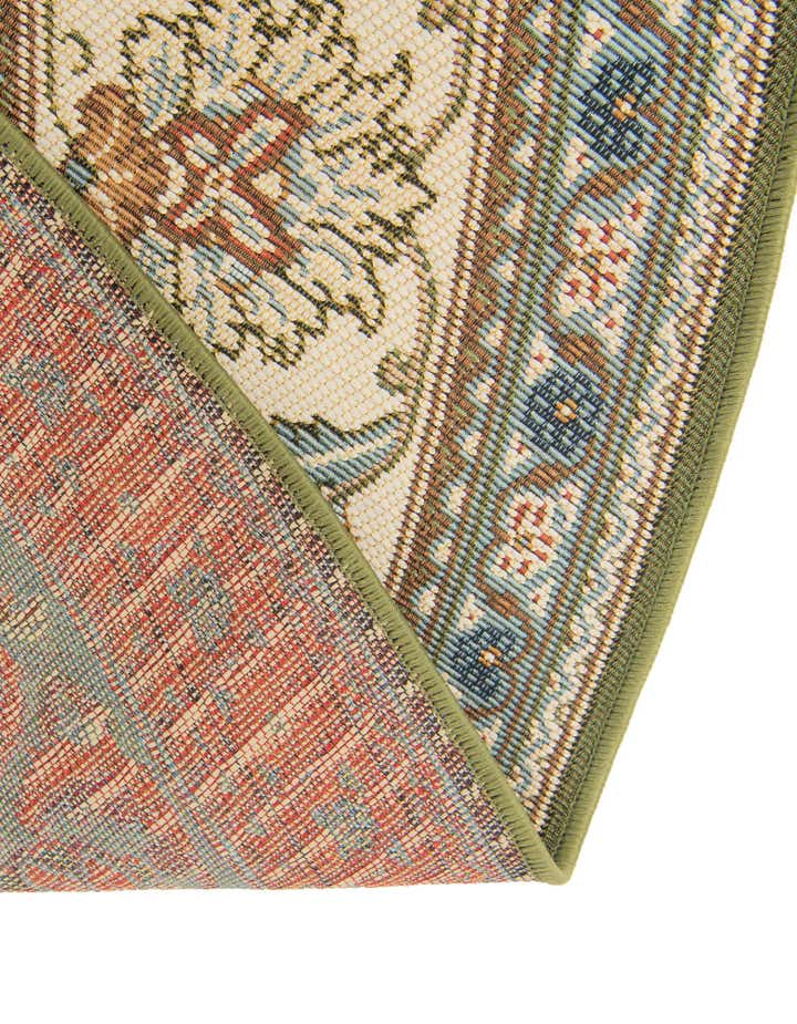 3' 3 x 3' 3 Easy-Clean Traditional Indoor / Outdoor Round Rug