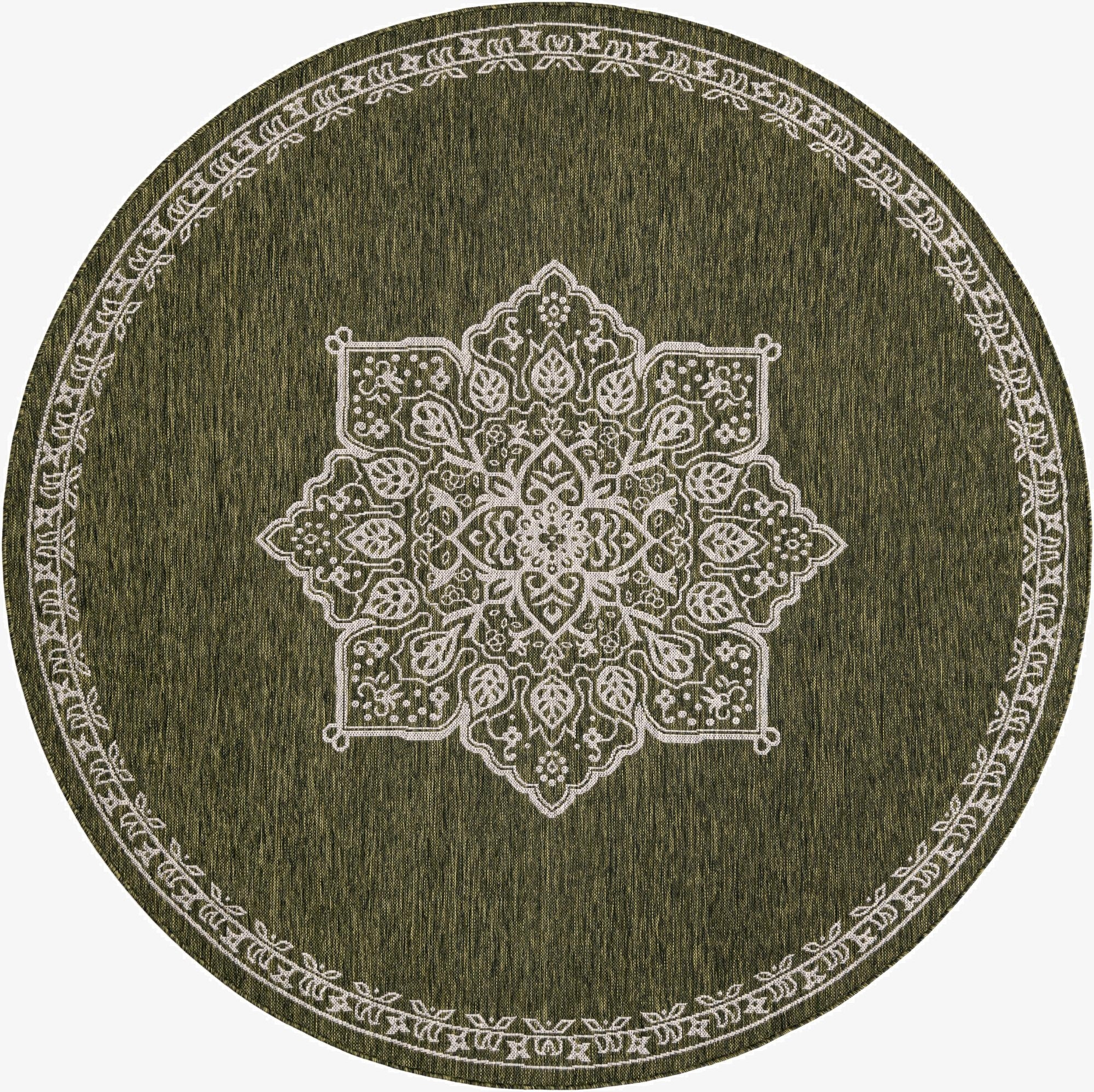 7' 10 x 7' 10  Washable Traditional Indoor / Outdoor Round Rug