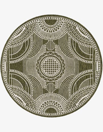 7' 10 x 7' 10 Easy-Clean Traditional Indoor / Outdoor Round Rug